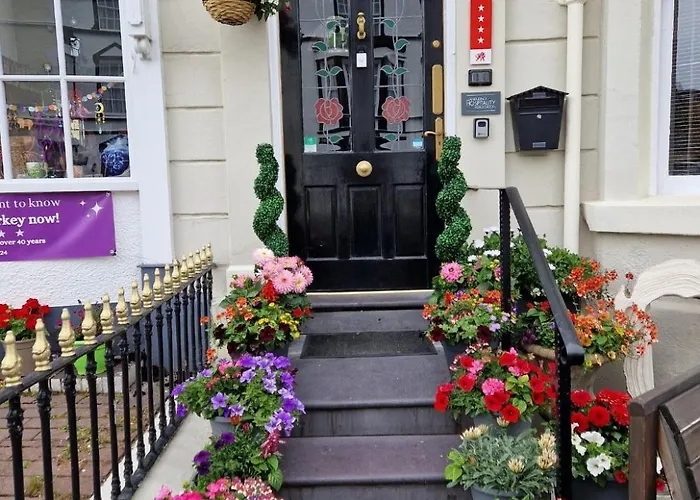Burleigh Guest House Llandudno