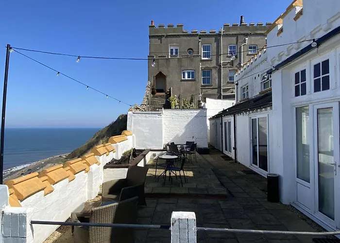 Castle By The Sea Scarborough Hotel