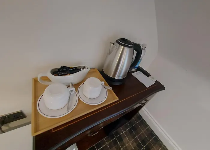 Maybole Hotels