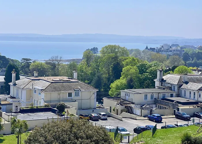 TLH Toorak Hotel - TLH Leisure, Entertainment&Spa Resort Torquay