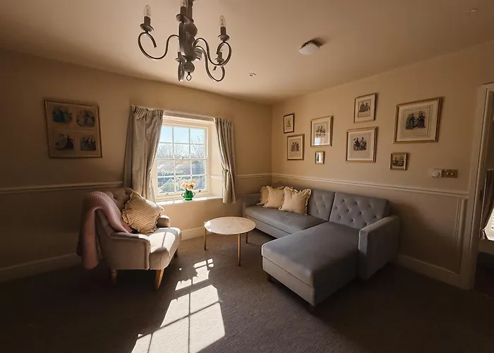 Bampton (Oxfordshire) Hotels