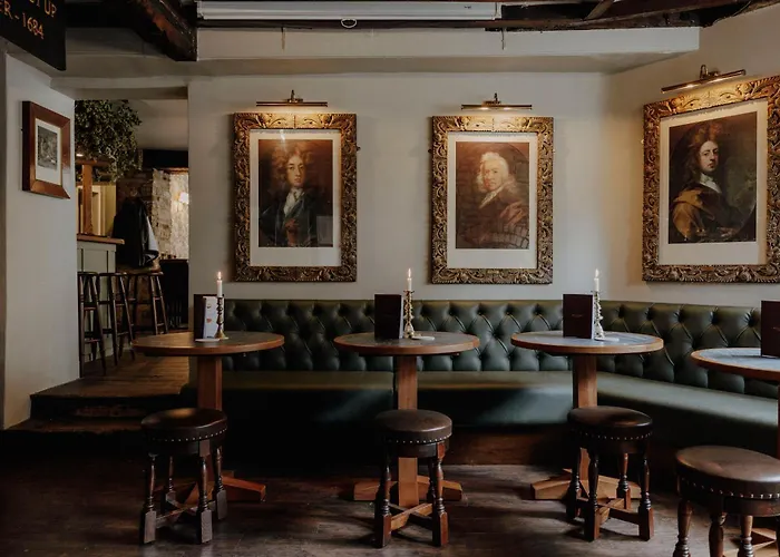 The Bull And Swan Hotel Stamford