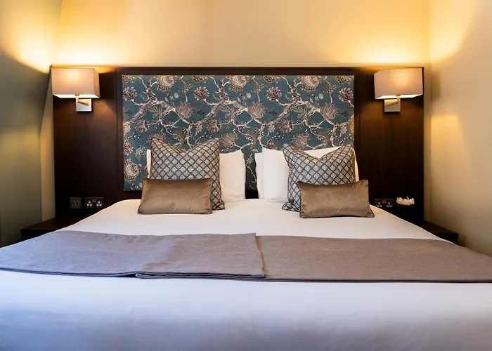 Nevis Bank Inn Fort William