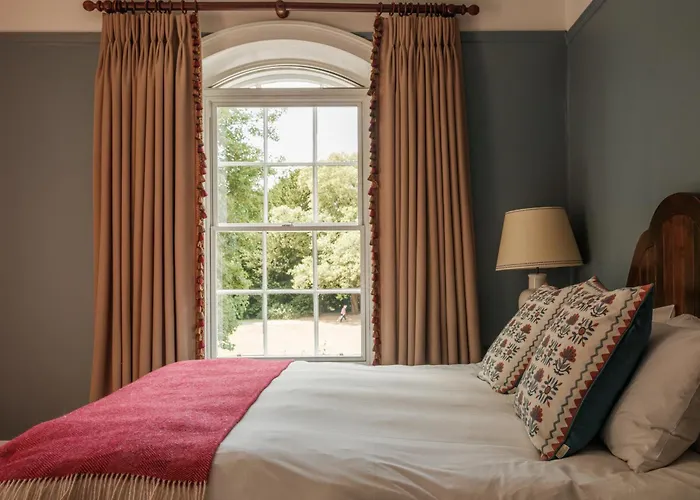 The Pembroke Arms Hotel Wilton 