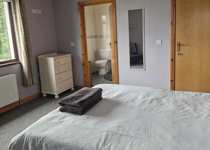 The Tree-House B&B Ballymena
