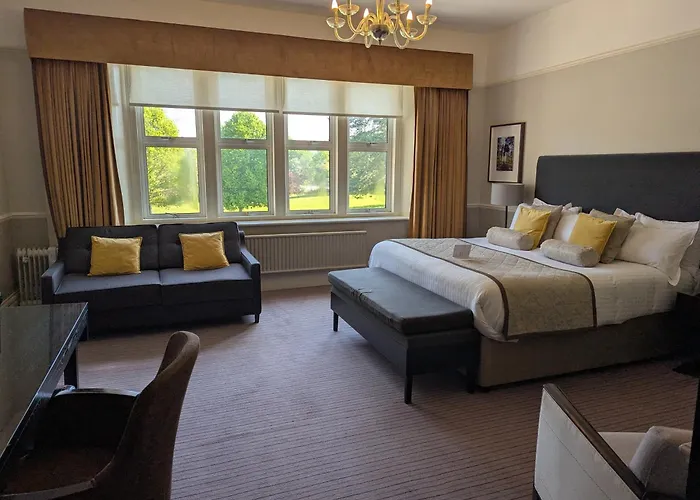 Hartsfield Manor Hotel Dorking