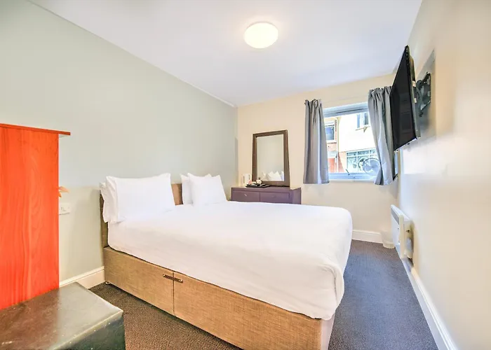 Go2 Gloucester Hotel By Oyo