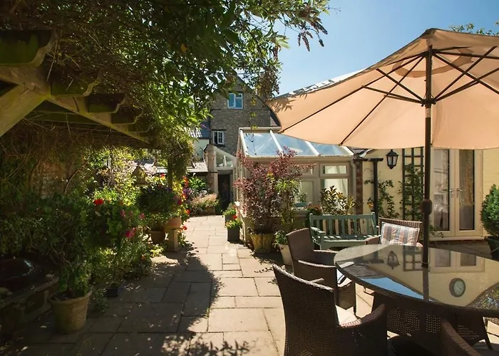 The Old Brewhouse Bed & Breakfast Cirencester