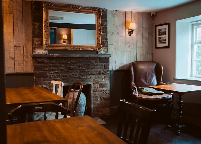 Bulls Head - Holymoorside Hotel Chesterfield