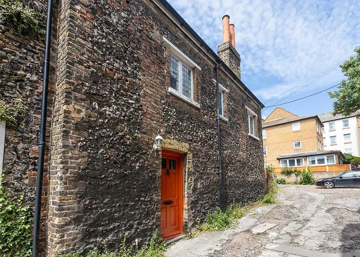 Old Barrel Store - Old Town. Parking & Garden Margate