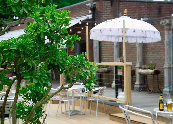 Trading Boundaries Hotel Uckfield