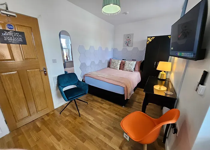 Central Chambers Suites - Suite 4 Leek