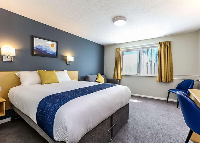 Days Inn Hotel Fleet