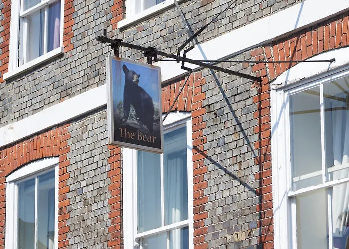 Bear Hotel By Greene King Inns Havant