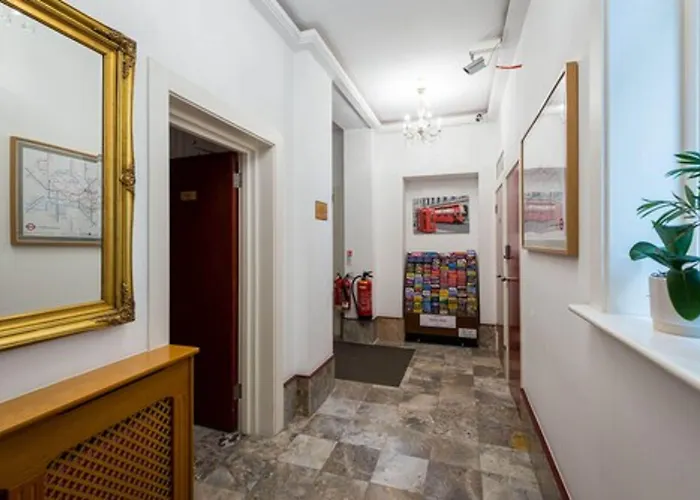 Adria Hotel London