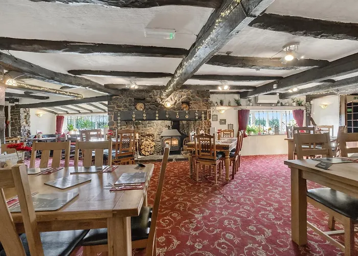 Honiton Hotels