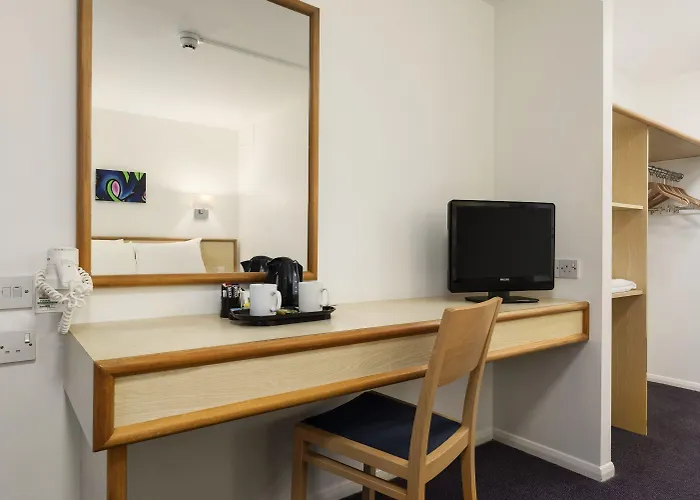 Hotels in Bridgend (Wales)