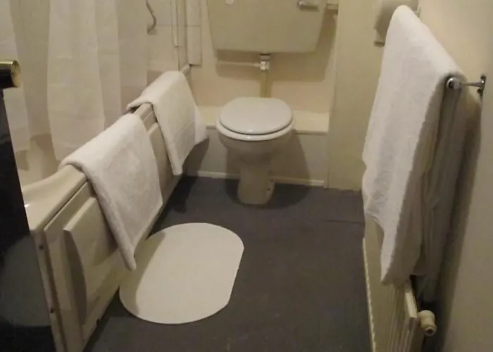 The Dorchester Hotel & Serviced Apartments Free Parking Kingston upon Hull