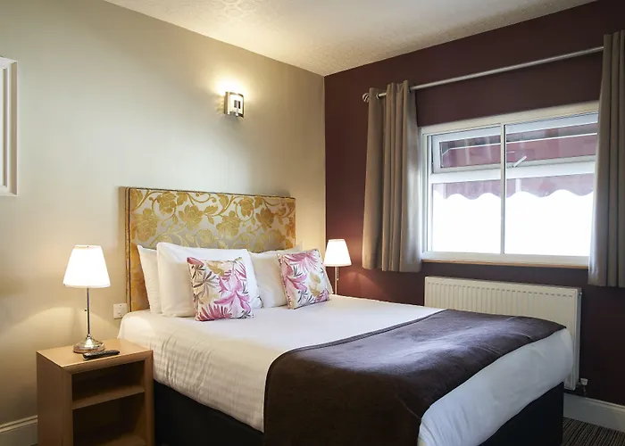 Antoinette Hotel Wimbledon Londres Com um Campo de golfe