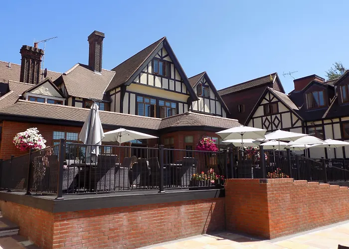 De Rougemont Manor Hotel Brentwood