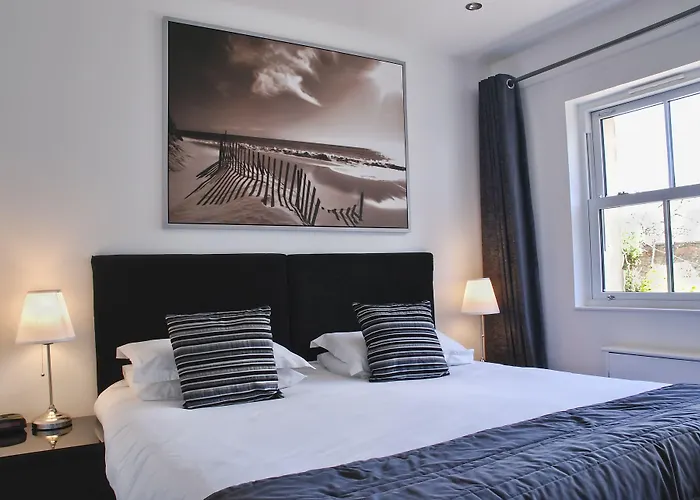 Miller House Courtyard Hotel Ayr