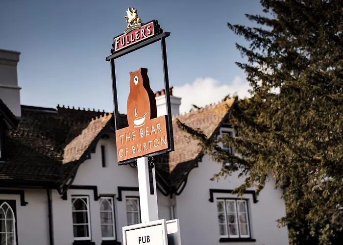 Bear Of Burton Hotel Christchurch 