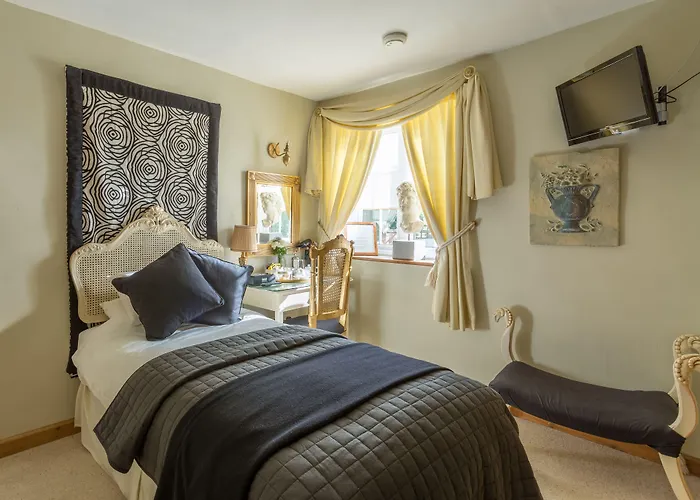 Blounts Court Farm Bed & Breakfast Devizes