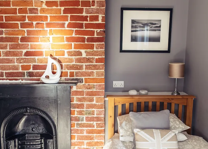 The Caledon Guest House Cowes 