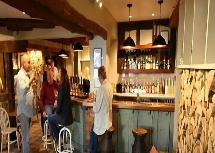 Hotel The Fox & Hounds Wroughton