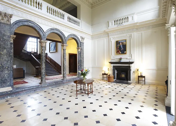 Newport Pagnell Hotels