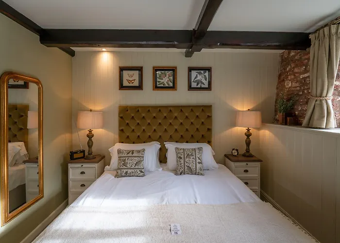 Ring O Bells Hotel Compton Martin