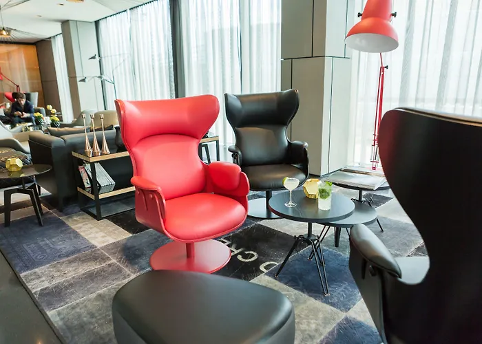 Hotel Park Plaza London, Park Royal