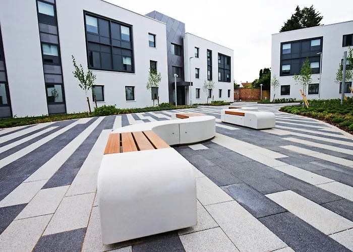 Petros Court Aparthotel Canterbury