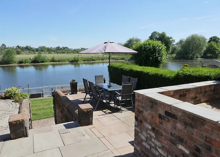 Private Rondeva Villa Chester