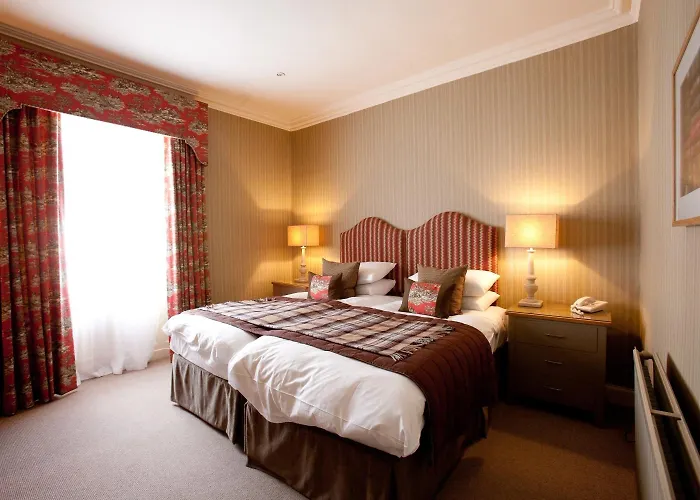 Melrose Hotels