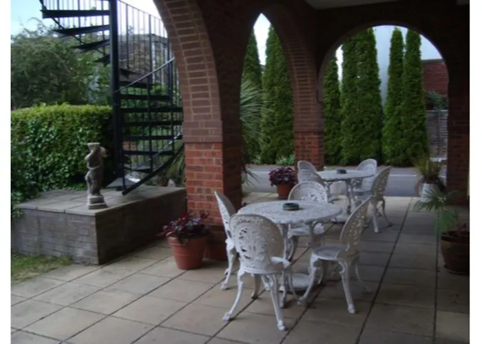 Firs Hotel Hitchin