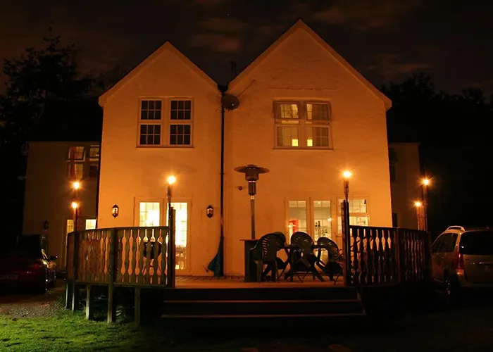 Oakhurst Gatwick And Holiday Parking Five Pounds Per Day And Transport Between Six Am And Midnight Until June Crawley 