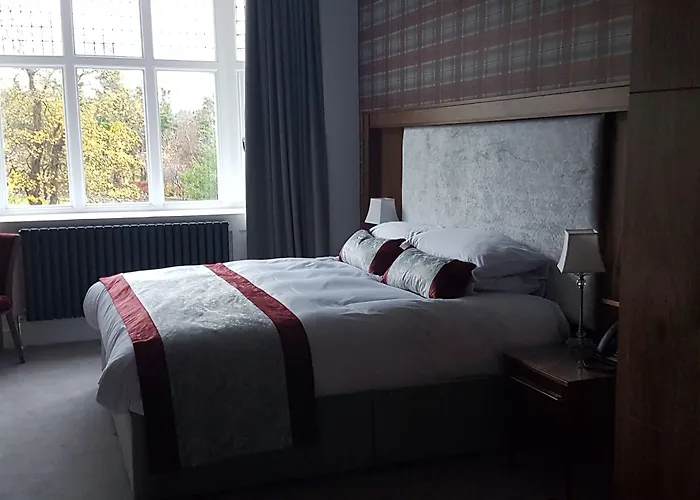 Penicuik Hotels