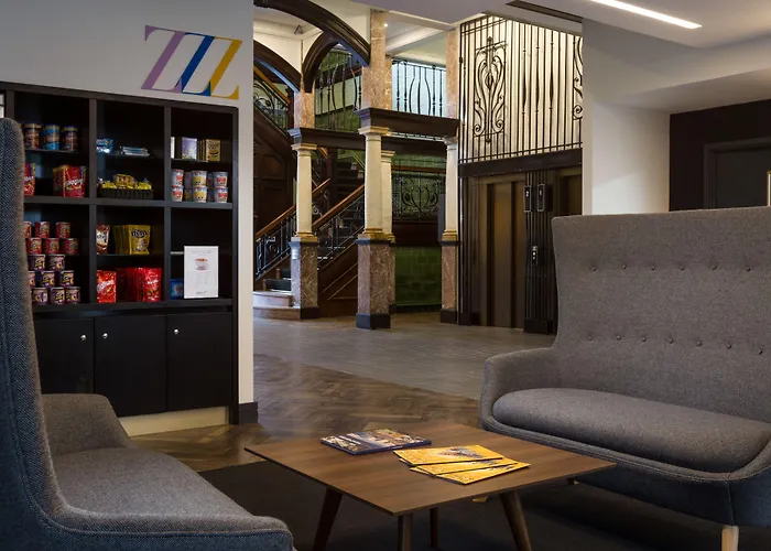 Roomzzz Manchester Victoria - un Hotel de 4 estrellas