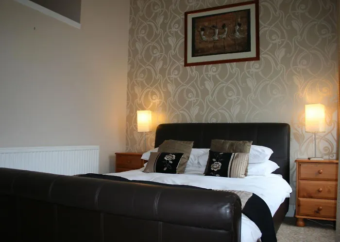Royal Hotel Girvan