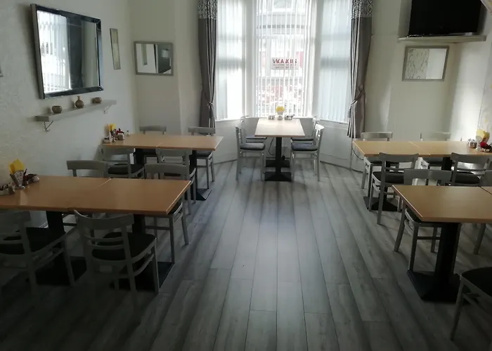 The Shining Diamond Bed & Breakfast Blackpool