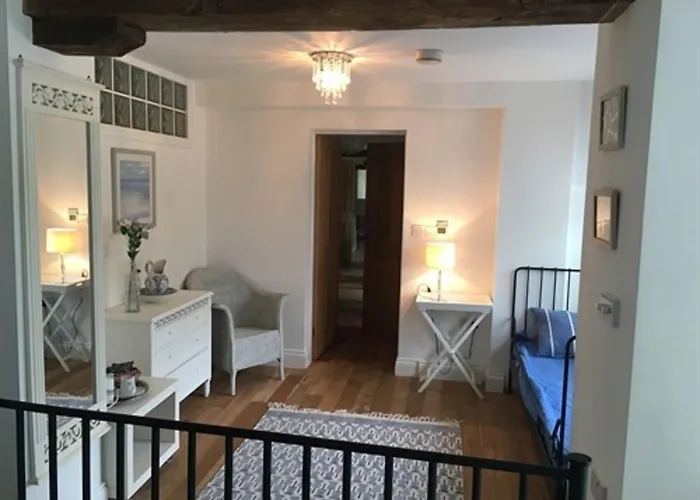 Stoneleigh Barn Bed And Breakfast Sherborne 