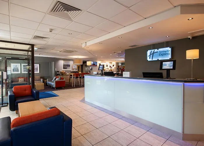 Holiday Inn Express Perth By Ihg