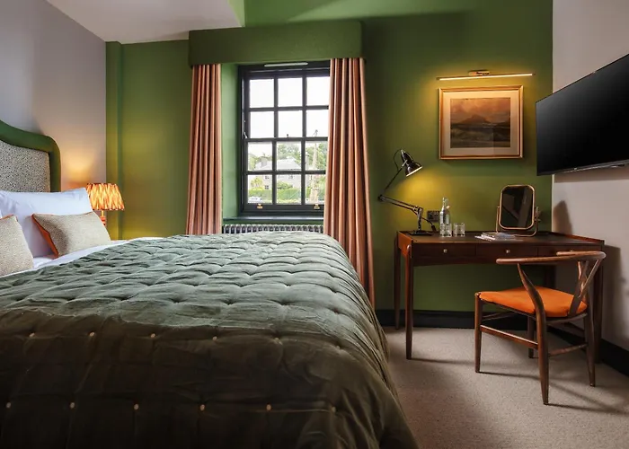 Pier House Hotel Charlestown 