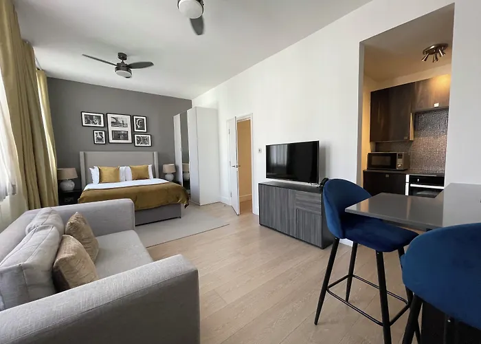 Nevern Place By Supercity Aparthotels London