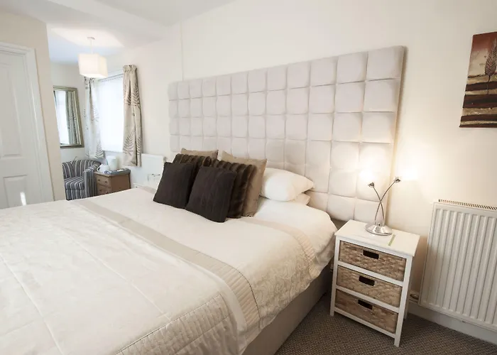 High Hedges Guest House Botley
