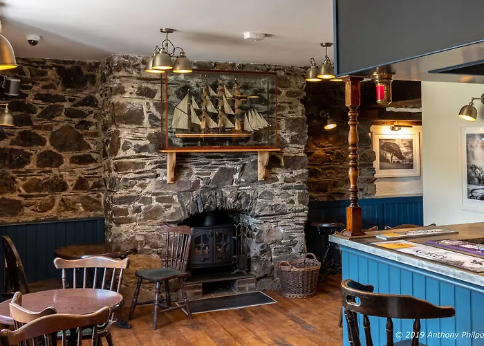 Torpoint Hotels
