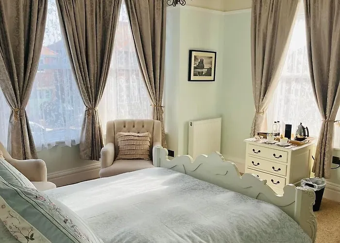 Abbotsleigh Of Whitby Bed & Breakfast