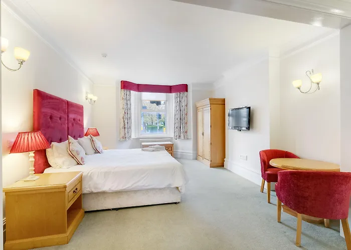 Hotel Charles House - Windsor Castle
