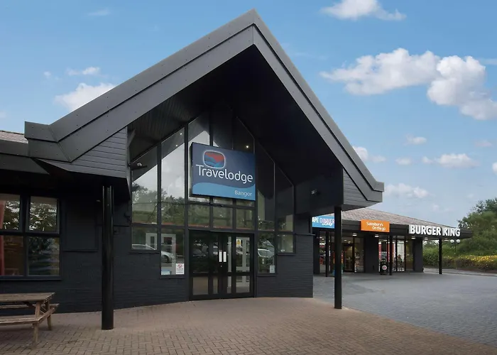Travelodge Bangor Llandegai